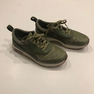 Nike green leather sneakers